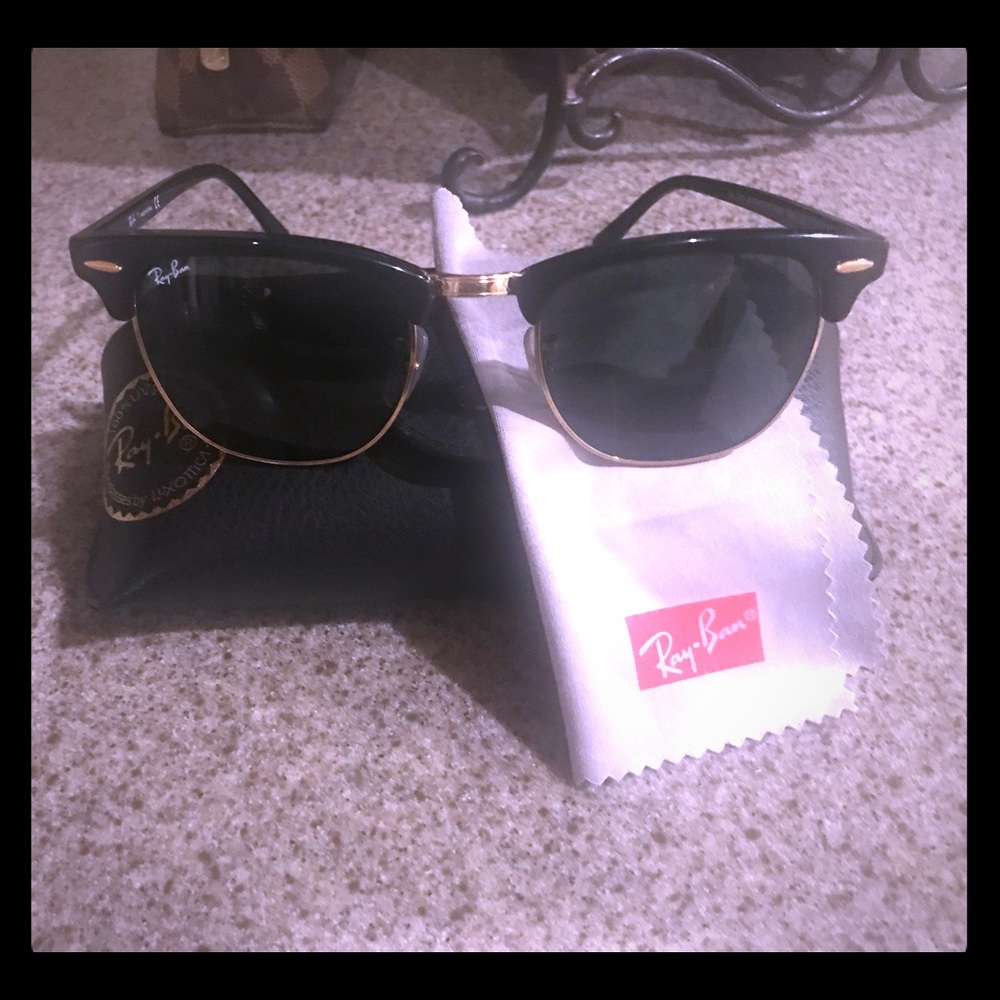 Women ray ban sunglasses 🎉🎉sold